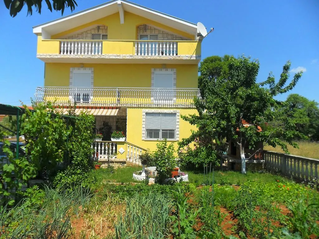 Apartments Marina Sukošan Kroatien